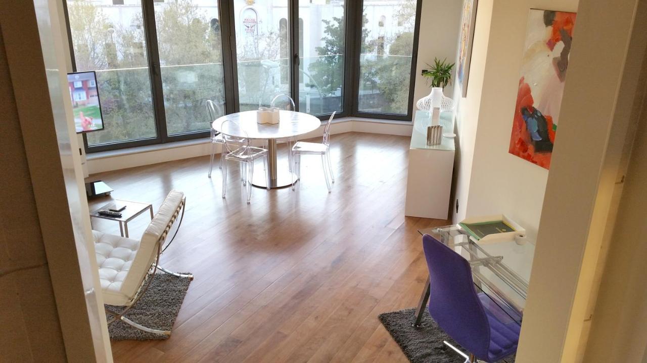 Apartment Lujo Velazquez 160